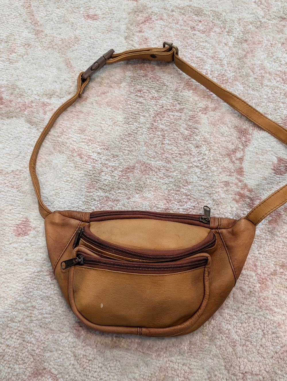 Vintage Tan Leather Waist Pack / Fanny Pack